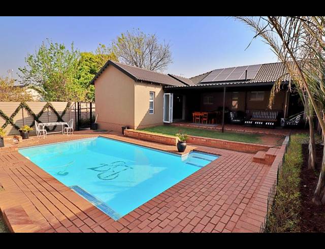 3 BEDROOM HOUSE FOR SALE IN DAWNVIEW